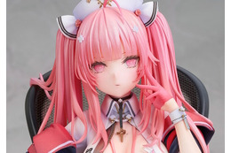 惜しげもなく開いた胸元にドキッ！『アズレン』パーシュースが“大胆ナース服”でフィギュア化 画像
